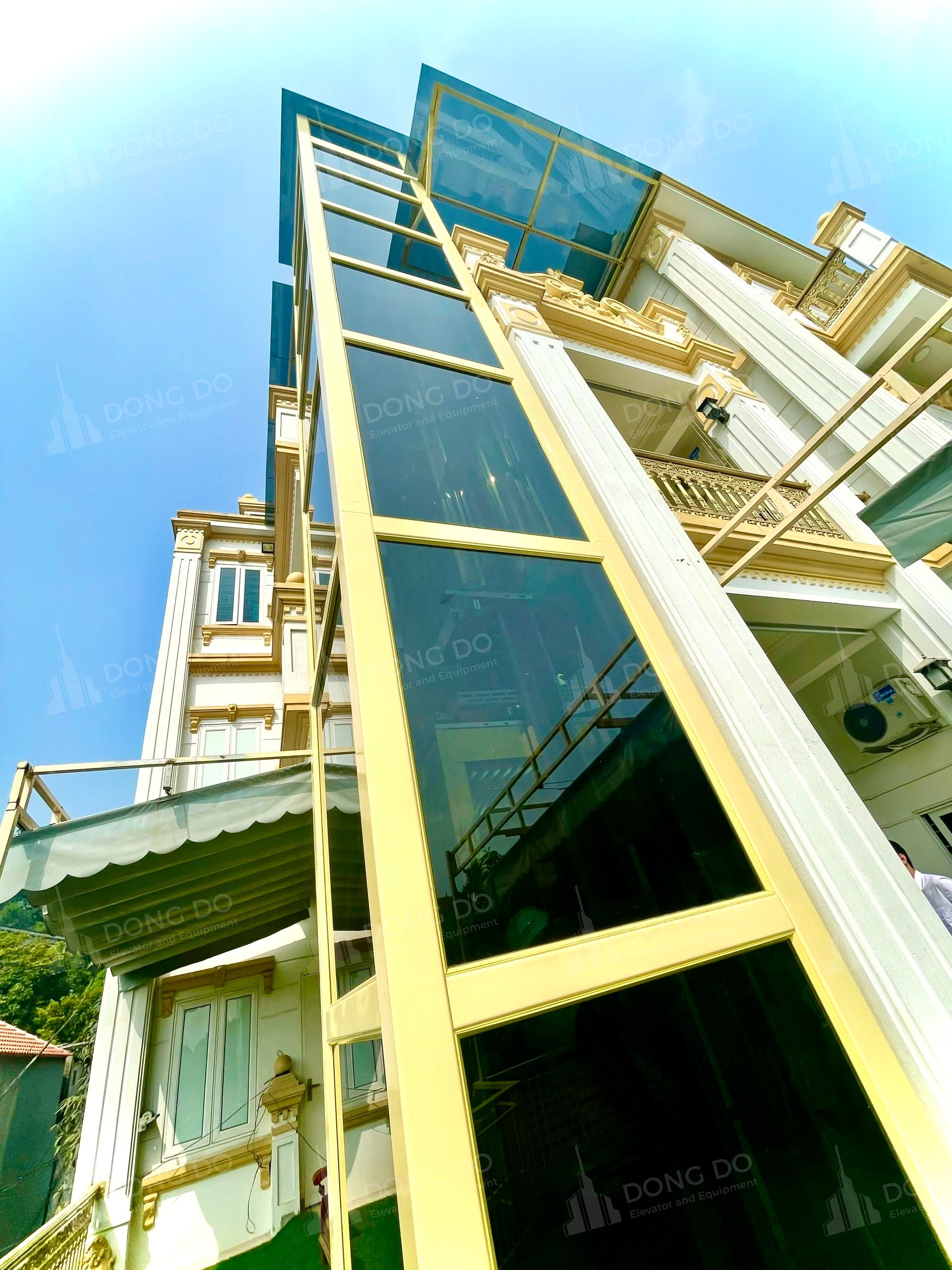 a9615fdd-671a-4c93-aaab-7f966597961f-min